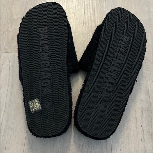 Balenciaga Furry Shearling Slide Sandals Slippers - Picture 4 of 5